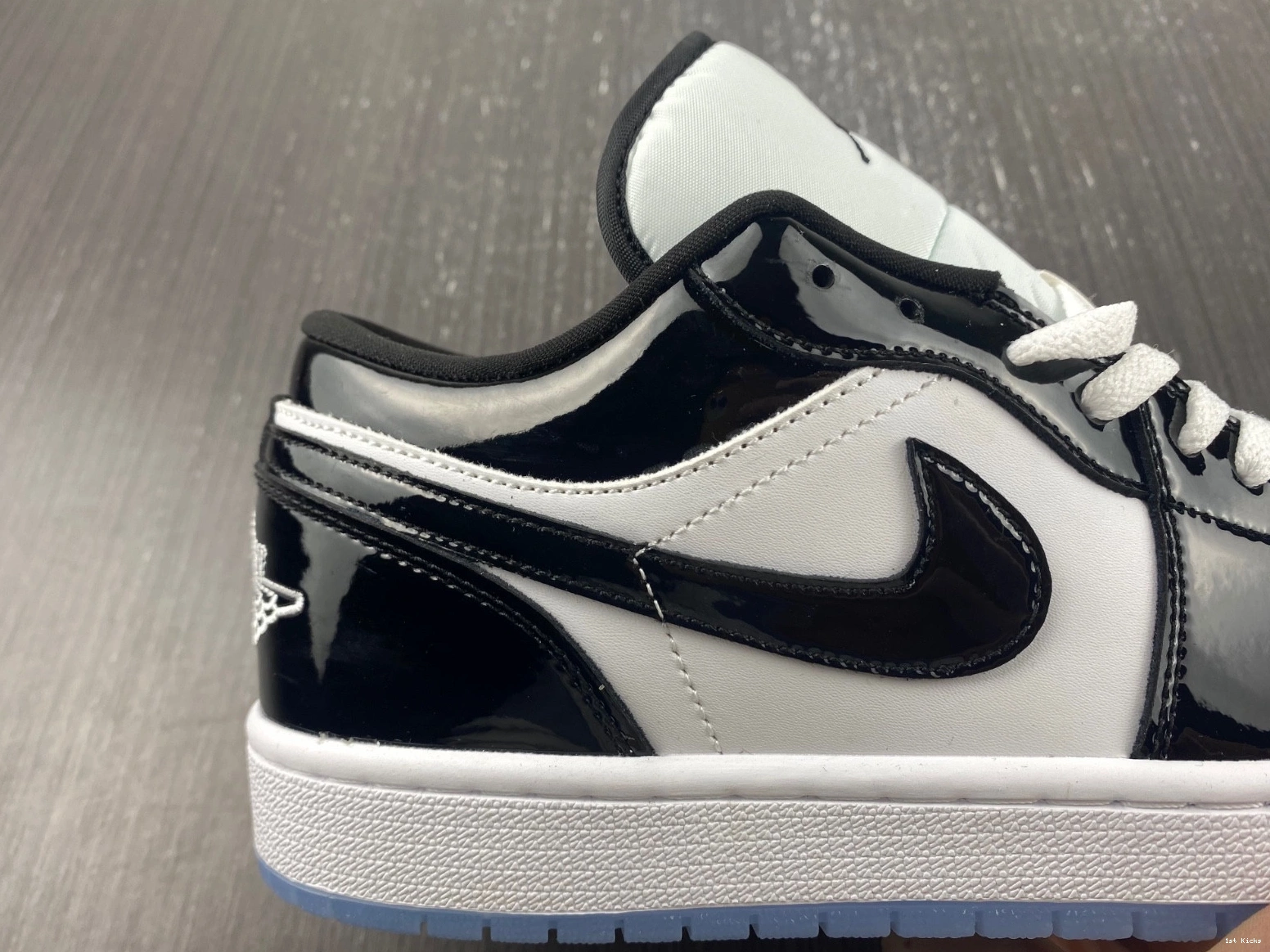 Jordan - Low 1 Concord DV1309-100 SE 0131